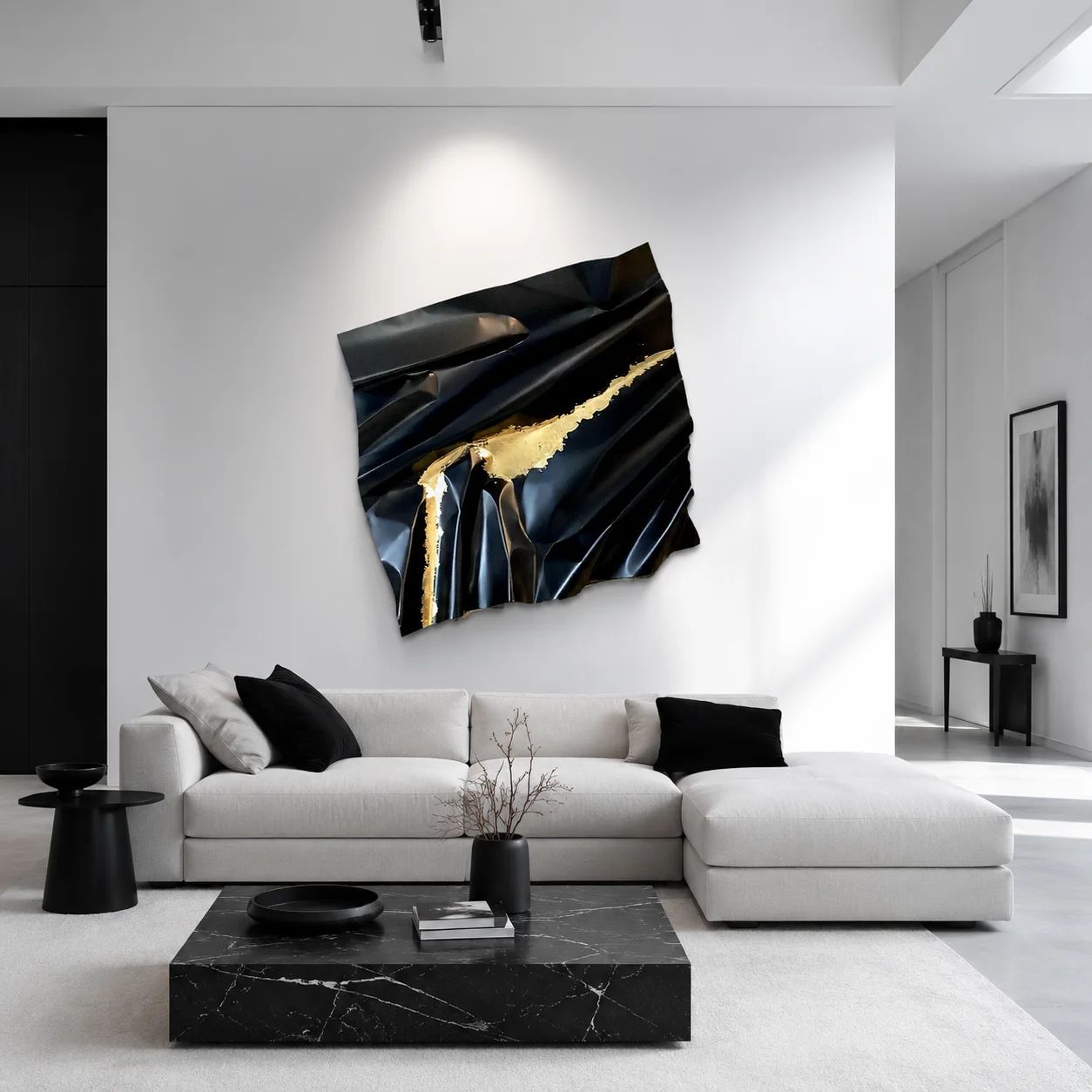 Escultura de Pared Negra con hoja de Oro - imagen 3